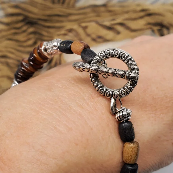 Vintage Jewelry Natural White Coral Branch And Wood Beads Artisan Bracelet - Picture 4 of 4